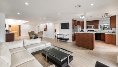 7837 E Vía Marina in Scottsdale, AZ - Building Photo - Building Photo