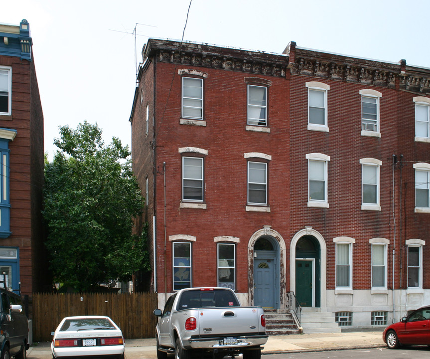 2210-2212 York St E in Philadelphia, PA - Building Photo