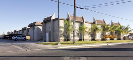 Garden Villas in El Centro, CA - Foto de edificio - Building Photo