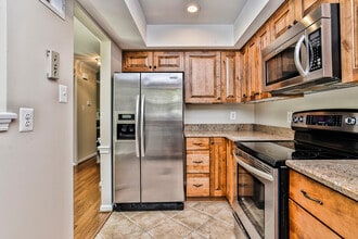 12817 Mill Brook Ct in Woodbridge, VA - Building Photo - Building Photo