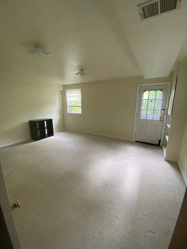 5112 Norbeck Rd in Rockville, MD - Building Photo - Building Photo