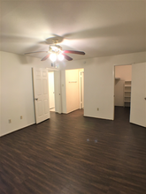 8201 Richmond Ave. in Houston, TX - Building Photo - Building Photo
