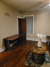 2763 Vineville Ave, Unit Side B in Macon, GA - Foto de edificio - Building Photo