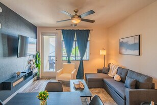 15501 N Dial Blvd in Scottsdale, AZ - Building Photo