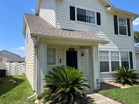 9707 Farrell Dr in Houston, TX - Building Photo