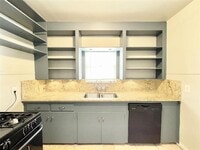 2211 Hazard St photo'