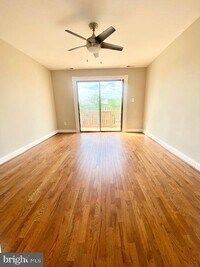 719 Reservoir St photo'