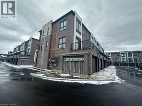 70 Kenesky Dr in Hamilton, ON - Building Photo - Building Photo