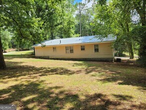 583 Danielsville St in Jefferson, GA - Foto de edificio - Building Photo