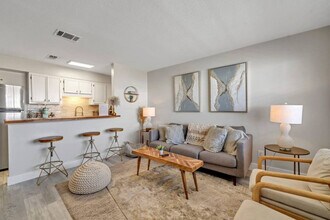 312 Bream Ave, Unit SI ID1502002P in Fort Walton Beach, FL - Building Photo - Building Photo