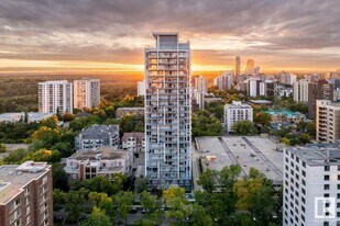 9922-9111 111 St NW in Edmonton, AB - Building Photo