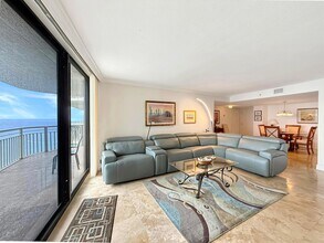 3000 N Ocean Dr, Unit 40E in Riviera Beach, FL - Foto de edificio - Building Photo