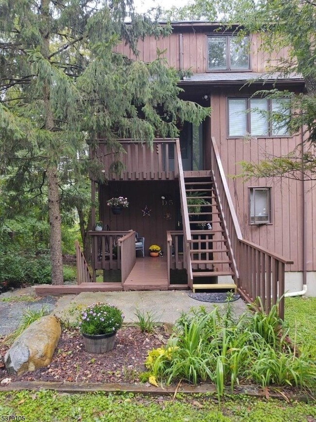 property at 5 Village Way