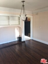 4615 S Gramercy Pl in Los Angeles, CA - Building Photo - Building Photo