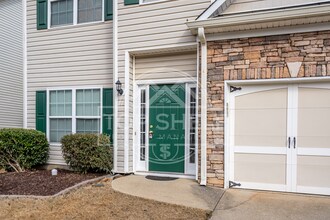 32 Brookvalley Ct W in Dallas, GA - Building Photo - Building Photo