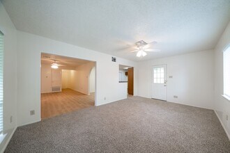 7751 Pipers Hill in San Antonio, TX - Building Photo - Building Photo