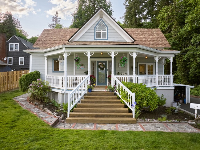 property at 317 NE 7th Ave