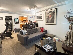 120 Amory St, Unit B2 in Brookline, MA - Building Photo - Building Photo