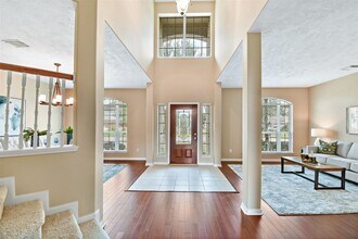 8019 Spring Bluebonnet Dr in Sugar Land, TX - Building Photo - Building Photo