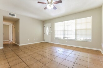 20094 Lorenzo Ave in Port Charlotte, FL - Foto de edificio - Building Photo