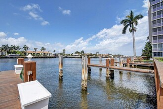 3224 S Ocean Blvd in Highland Beach, FL - Building Photo - Building Photo