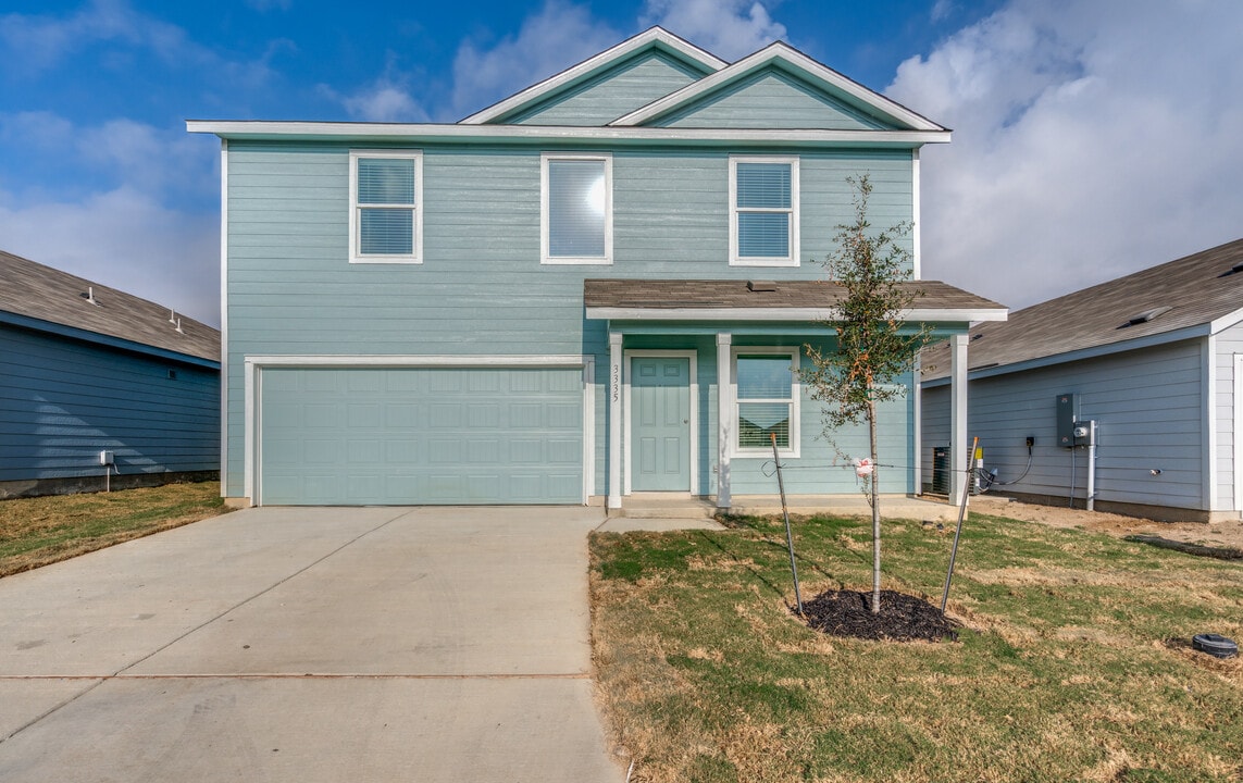 3335 Gingham Pt in Converse, TX - Building Photo
