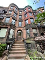 849 Beacon St, Unit 4 in Boston, MA - Building Photo