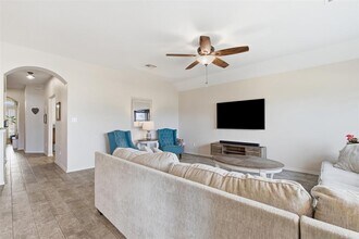 157 Fire Wheel Pass in Liberty Hill, TX - Building Photo - Building Photo