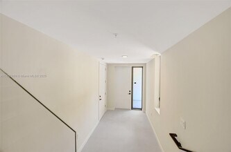 2692 SW 25th Ave in Miami, FL - Building Photo - Building Photo
