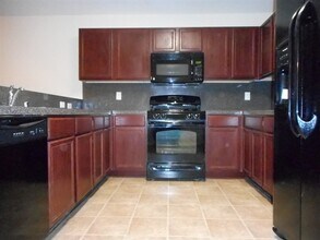 15911 Sheldon Ridge Way in Houston, TX - Building Photo - Building Photo