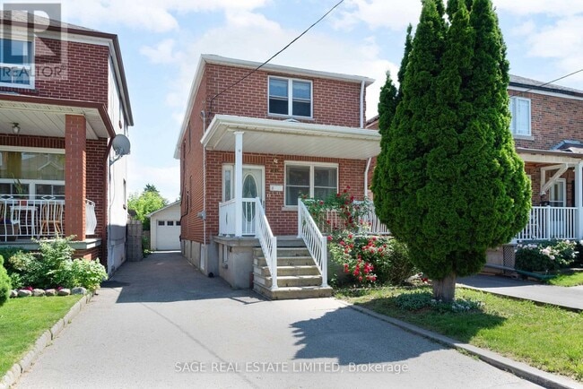 97 Holwood Ave in Toronto, ON - Building Photo - Building Photo