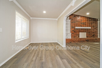 1720 Ridgeway Dr in Yukon, OK - Building Photo - Building Photo