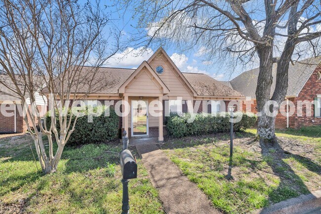 property at 1664 Raybrad Dr