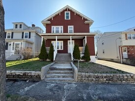 21 Marlborough Rd, Unit A in Waltham, MA - Building Photo