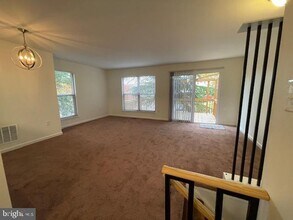 14767 London Ln in Bowie, MD - Building Photo - Building Photo