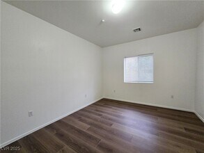 5950 Barbosa Dr in North Las Vegas, NV - Building Photo - Building Photo
