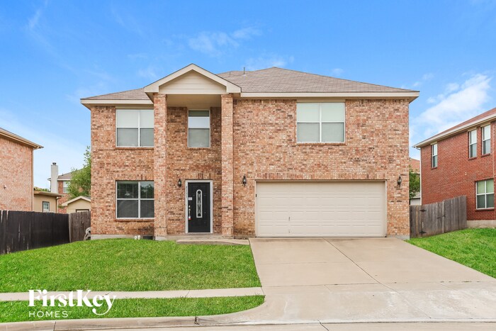 8131 Mossberg Dr in Arlington, TX - Building Photo