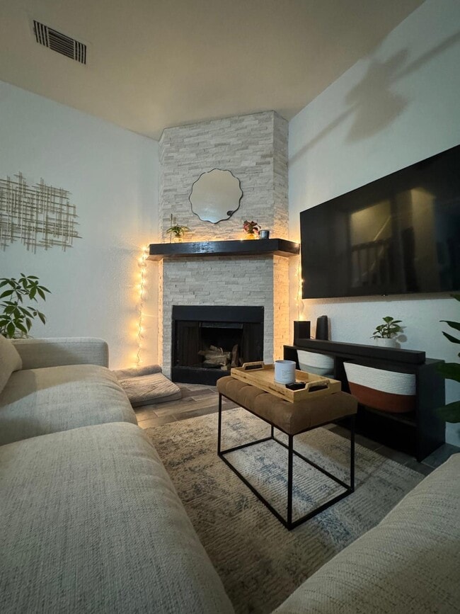 22 Cross Cyn in San Antonio, TX - Building Photo - Building Photo