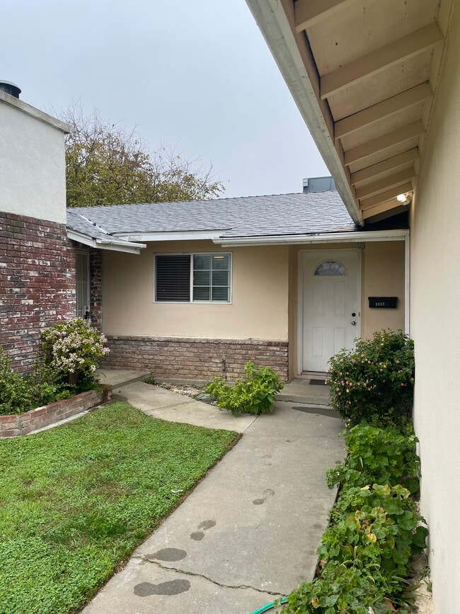 property at 1333 Woodside Dr