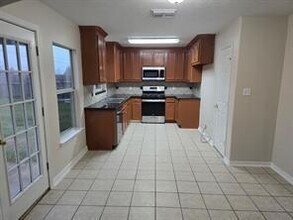 707 Mockingbird St in Navasota, TX - Building Photo - Building Photo