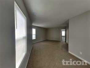 6210 Robur Ct in Charlotte, NC - Building Photo - Building Photo