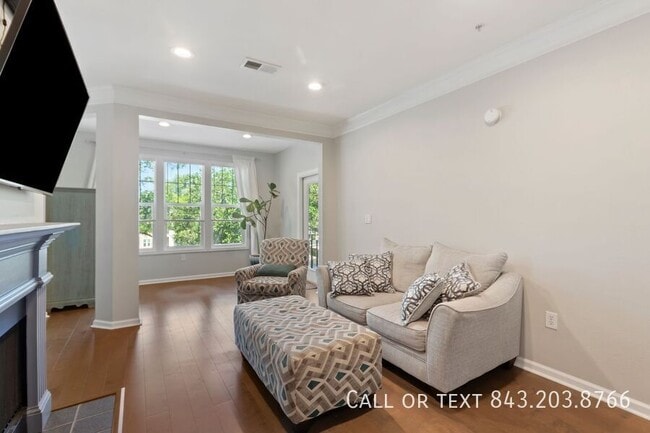 1731 Chatelain Way in Mount Pleasant, SC - Building Photo - Building Photo