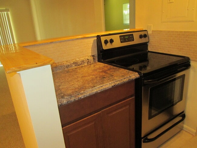 9105 SW 137th Ter, Unit G in Miami, FL - Building Photo - Building Photo