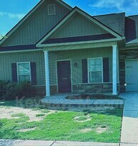 921 Erika Ln in Grovetown, GA - Building Photo