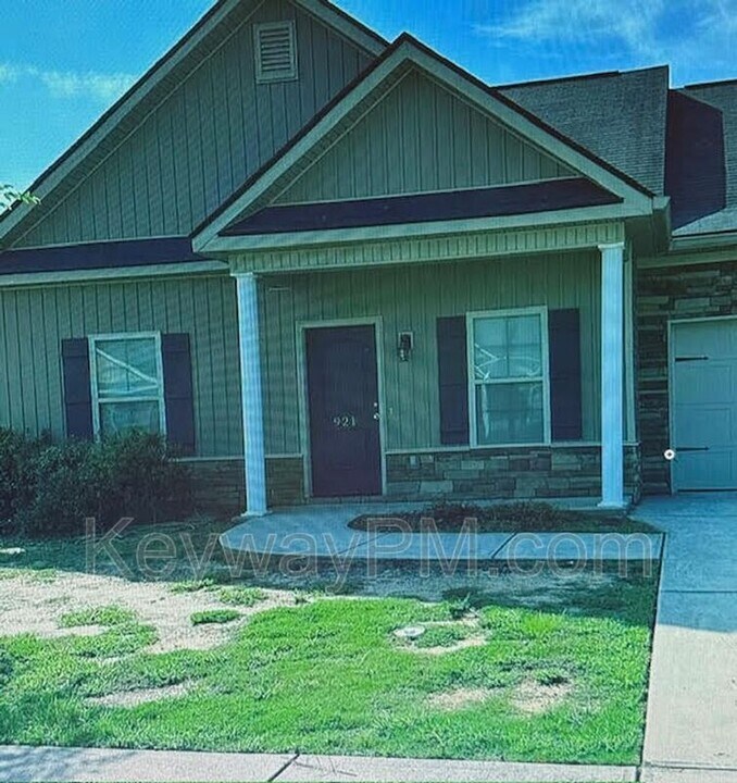 921 Erika Ln in Grovetown, GA - Building Photo