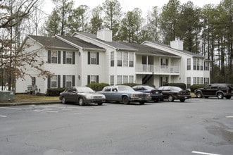 Chase Village Apartments in Jonesboro, GA - Building Photo - Building Photo
