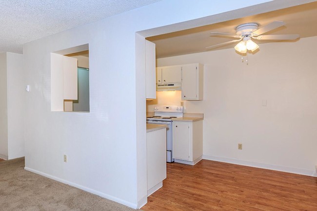 Abalon Pointe in Olympia, WA - Building Photo - Building Photo