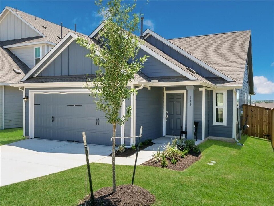 113 High Plains Pass in Liberty Hill, TX - Building Photo