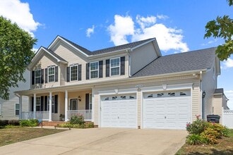 46820 Shelton Dr in Lexington Park, MD - Building Photo - Building Photo