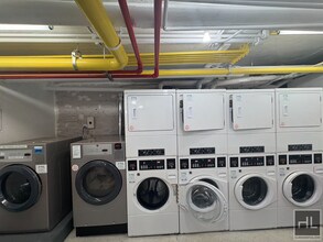 117 W 13th St in New York, NY - Building Photo - Building Photo